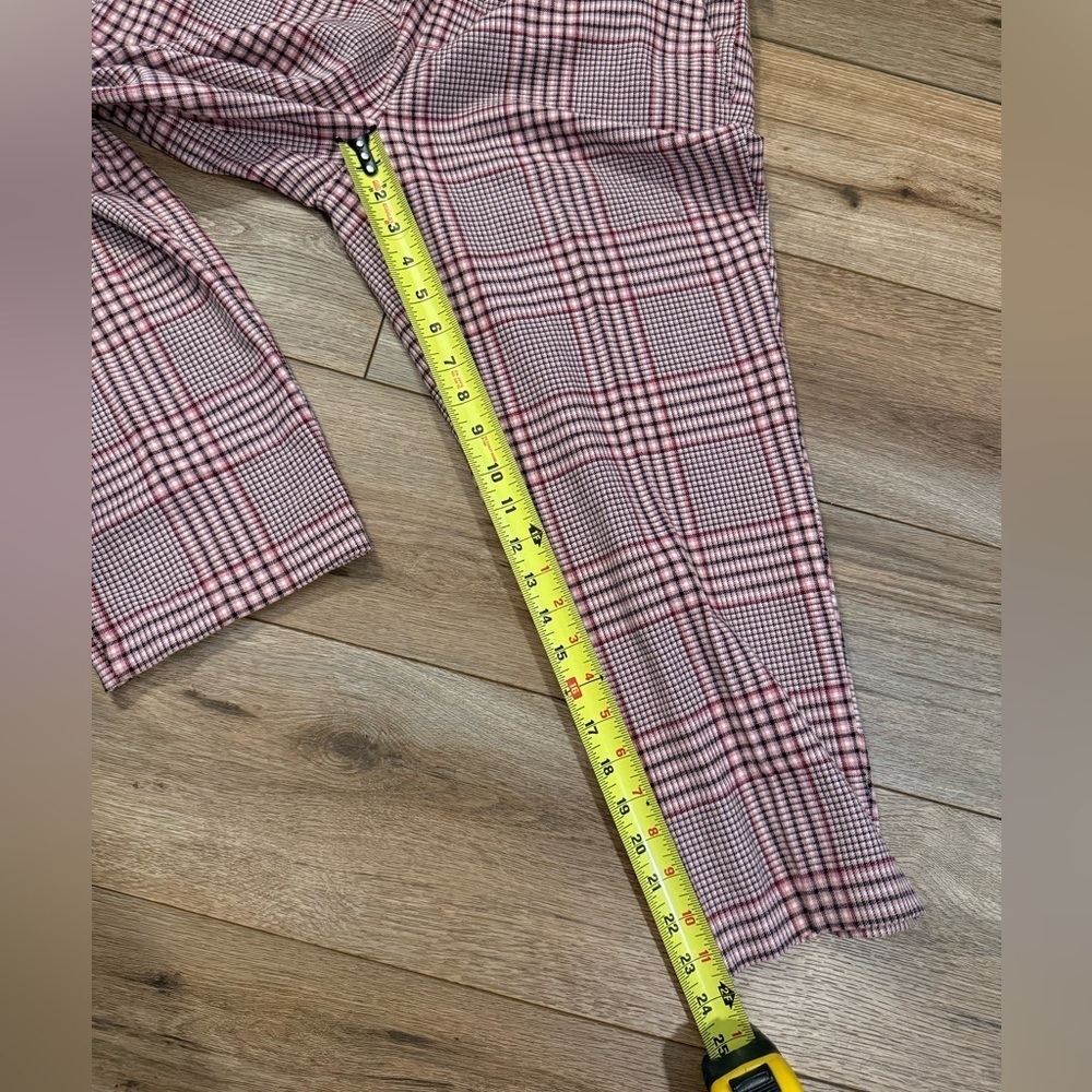 NWT Old Navy Mid-Rise Straight Pink Plaid Pull-On Ankle Pant Size 14 Petite - Picture 4 of 11